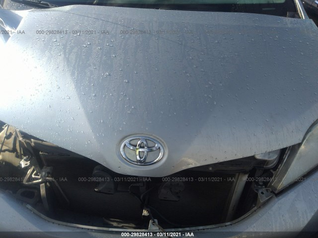 Photo 9 VIN: 5TDKK3DC3BS102580 - TOYOTA SIENNA 