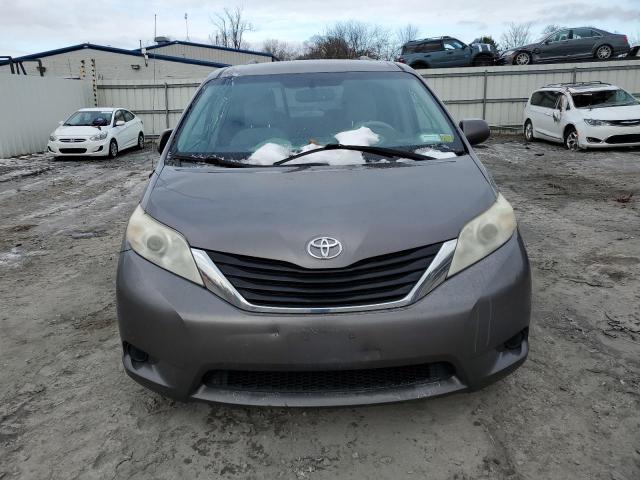 Photo 4 VIN: 5TDKK3DC3BS107083 - TOYOTA SIENNA LE 