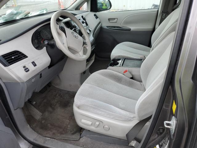 Photo 6 VIN: 5TDKK3DC3BS107083 - TOYOTA SIENNA LE 