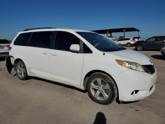 Photo 3 VIN: 5TDKK3DC3BS121548 - TOYOTA SIENNA LE 