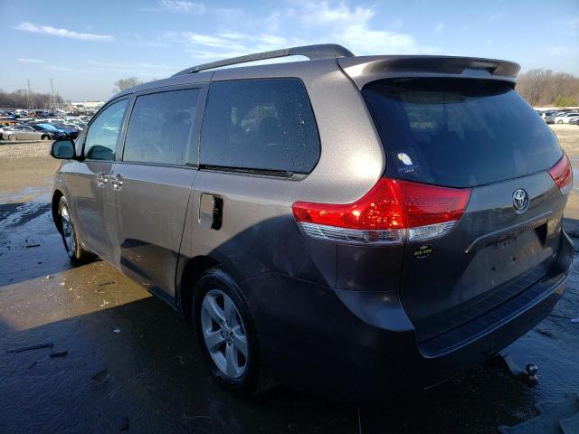 Photo 1 VIN: 5TDKK3DC3BS132338 - TOYOTA SIENNA LE 