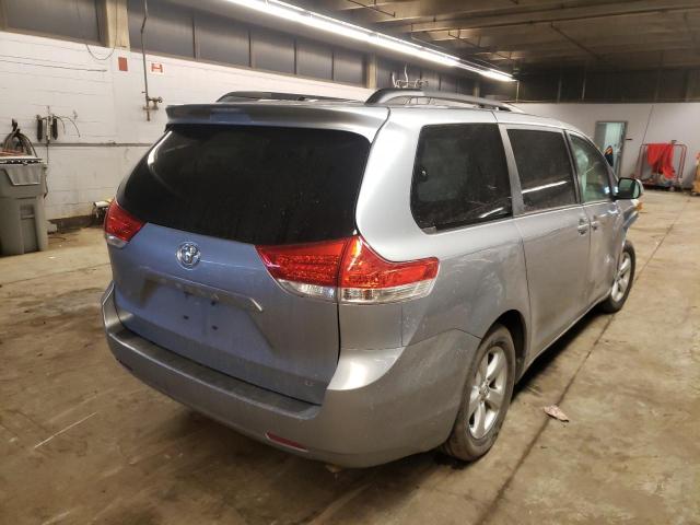 Photo 3 VIN: 5TDKK3DC3BS134736 - TOYOTA SIENNA LE 