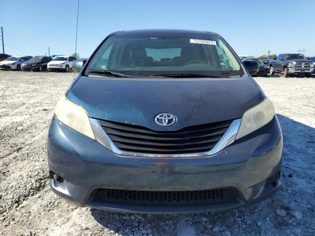 Photo 4 VIN: 5TDKK3DC3BS136258 - TOYOTA SIENNA LE 