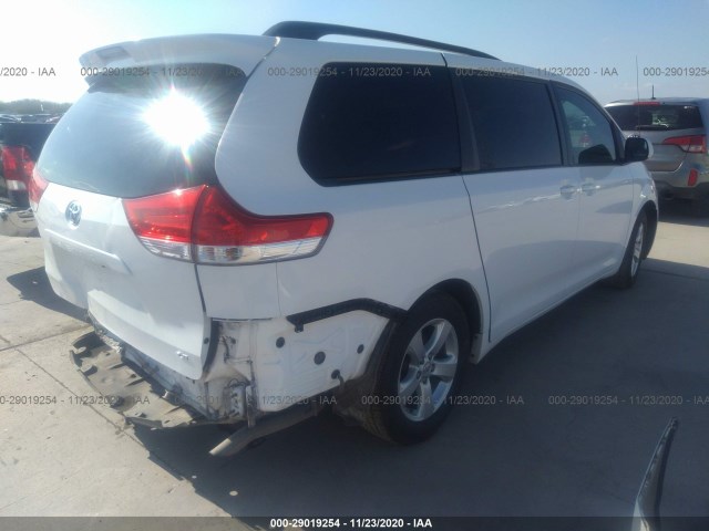 Photo 3 VIN: 5TDKK3DC3BS141315 - TOYOTA SIENNA 