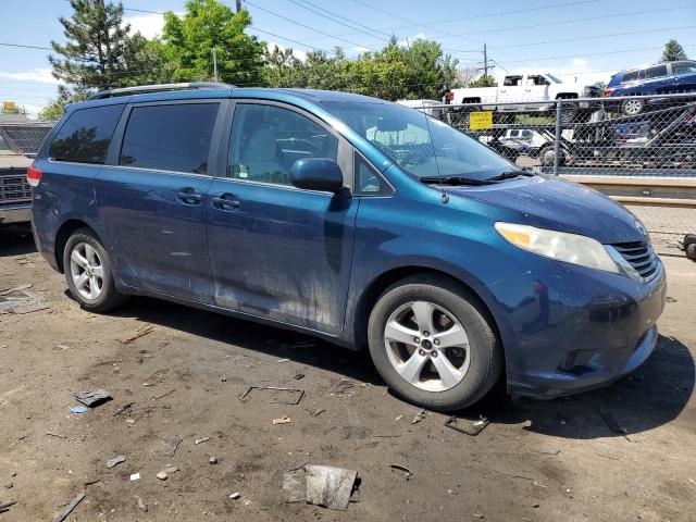 Photo 3 VIN: 5TDKK3DC3BS166022 - TOYOTA SIENNA LE 