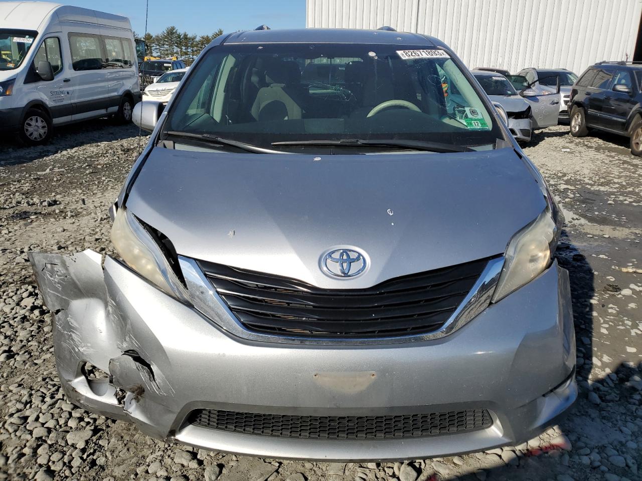 Photo 4 VIN: 5TDKK3DC3BS167462 - TOYOTA SIENNA 