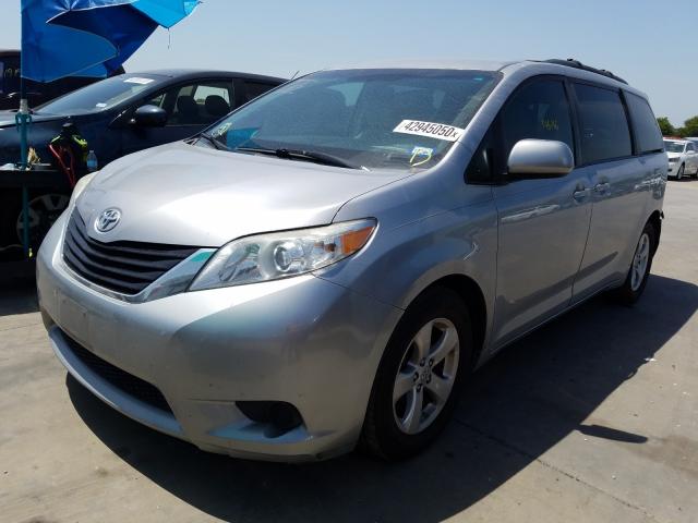 Photo 1 VIN: 5TDKK3DC3BS172757 - TOYOTA SIENNA LE 