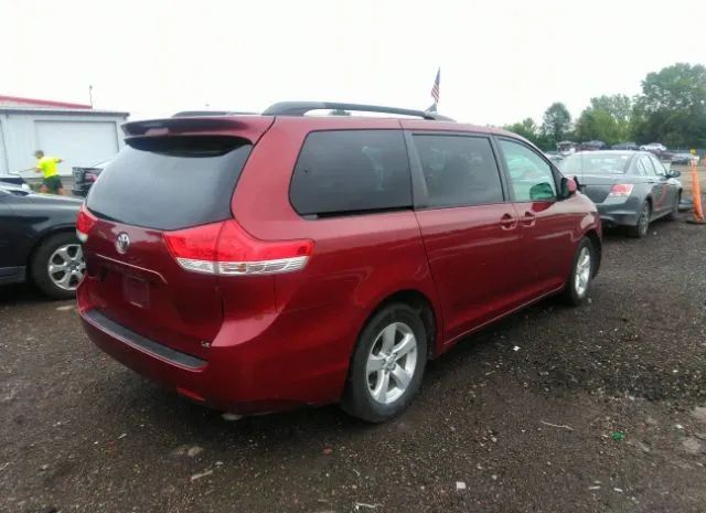 Photo 3 VIN: 5TDKK3DC3CS187776 - TOYOTA SIENNA 