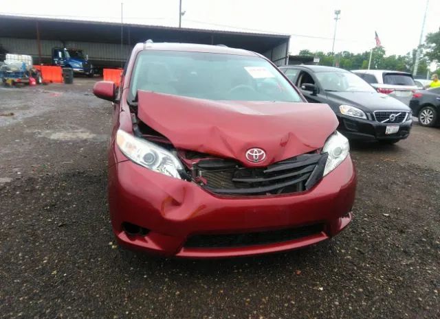 Photo 5 VIN: 5TDKK3DC3CS187776 - TOYOTA SIENNA 