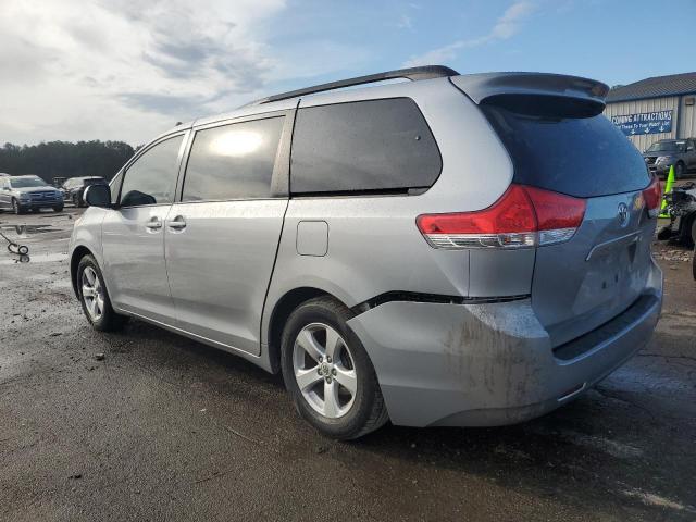 Photo 1 VIN: 5TDKK3DC3CS189219 - TOYOTA SIENNA LE 