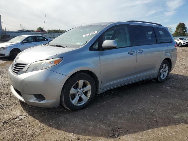 Photo 0 VIN: 5TDKK3DC3CS198020 - TOYOTA SIENNA LE 