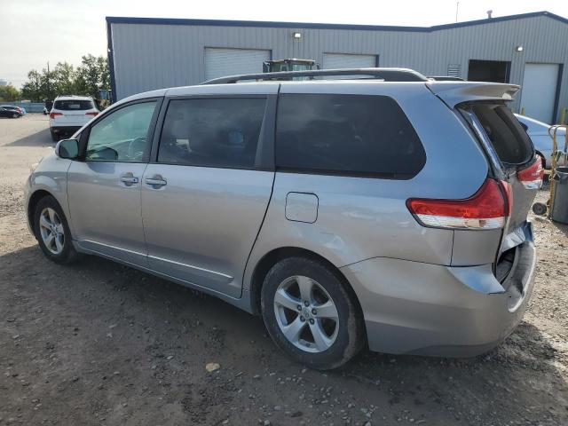 Photo 1 VIN: 5TDKK3DC3CS198020 - TOYOTA SIENNA LE 