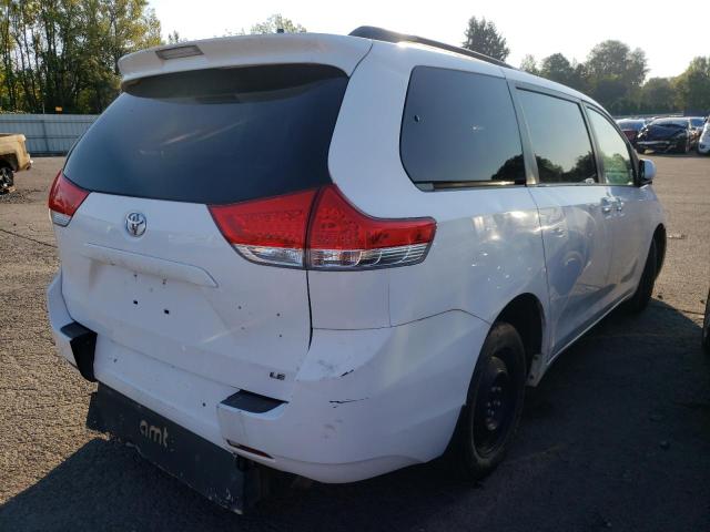 Photo 3 VIN: 5TDKK3DC3CS203412 - TOYOTA SIENNA LE 