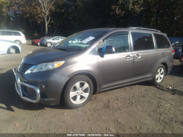 Photo 1 VIN: 5TDKK3DC3CS209372 - TOYOTA SIENNA 