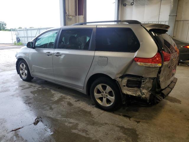 Photo 1 VIN: 5TDKK3DC3CS217455 - TOYOTA SIENNA LE 