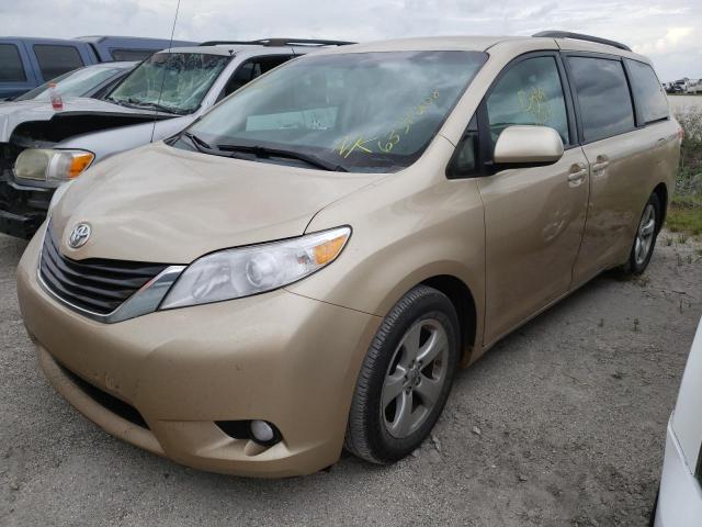 Photo 1 VIN: 5TDKK3DC3CS220811 - TOYOTA SIENNA LE 