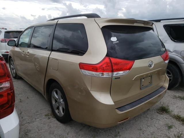 Photo 2 VIN: 5TDKK3DC3CS220811 - TOYOTA SIENNA LE 