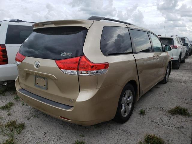 Photo 3 VIN: 5TDKK3DC3CS220811 - TOYOTA SIENNA LE 