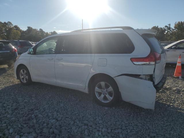 Photo 1 VIN: 5TDKK3DC3CS226902 - TOYOTA SIENNA LE 