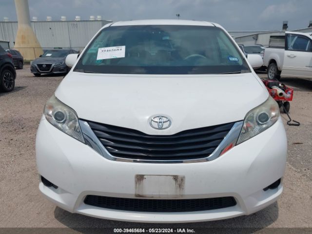 Photo 5 VIN: 5TDKK3DC3CS231355 - TOYOTA SIENNA 