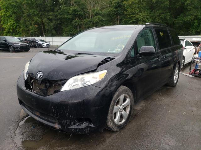 Photo 1 VIN: 5TDKK3DC3CS246650 - TOYOTA SIENNA LE 