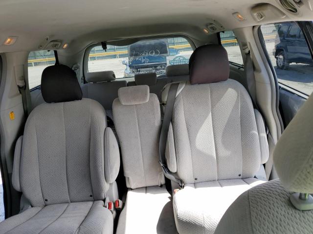 Photo 9 VIN: 5TDKK3DC3CS255655 - TOYOTA SIENNA LE 