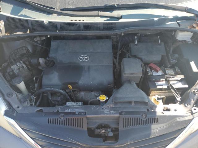 Photo 11 VIN: 5TDKK3DC3CS256594 - TOYOTA SIENNA LE 