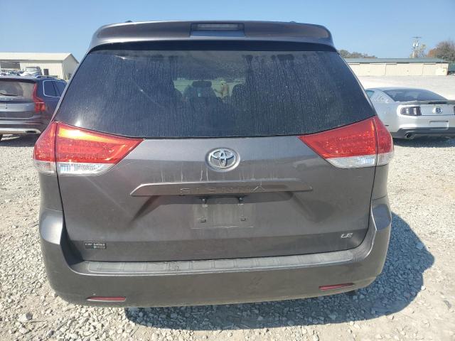 Photo 5 VIN: 5TDKK3DC3CS256594 - TOYOTA SIENNA LE 