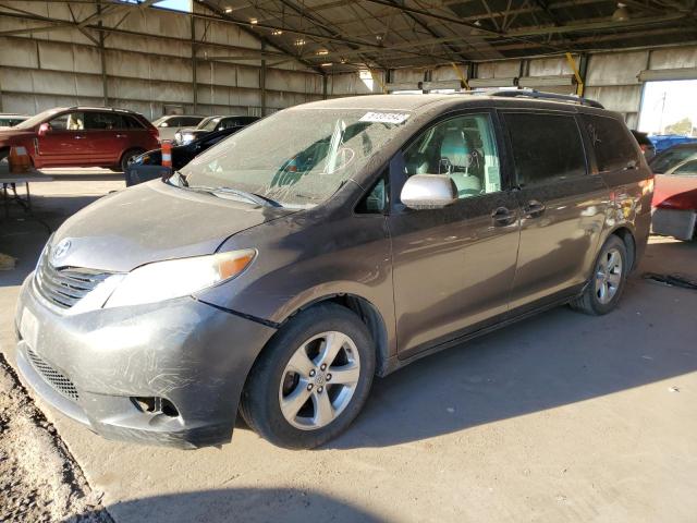 Photo 1 VIN: 5TDKK3DC3CS260516 - TOYOTA SIENNA LE 