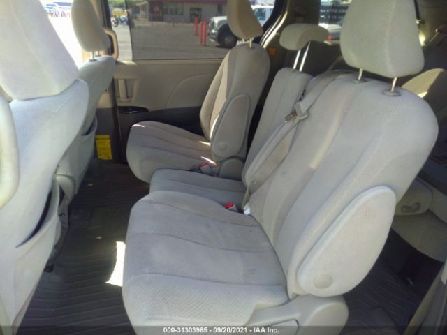 Photo 7 VIN: 5TDKK3DC3CS266896 - TOYOTA SIENNA 