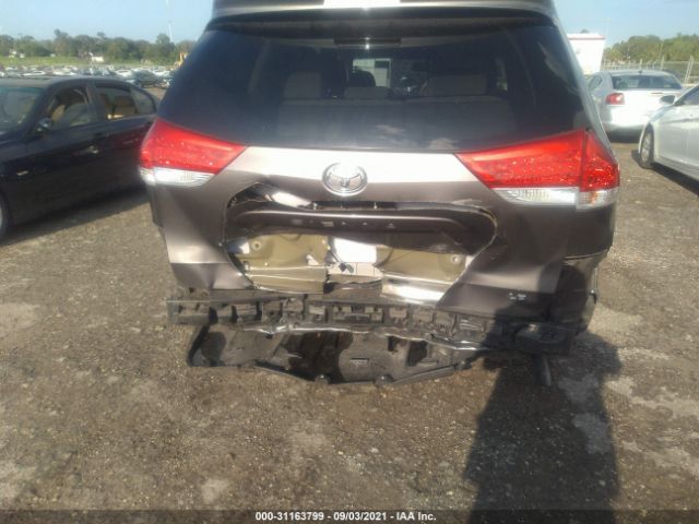 Photo 5 VIN: 5TDKK3DC3CS277008 - TOYOTA SIENNA 