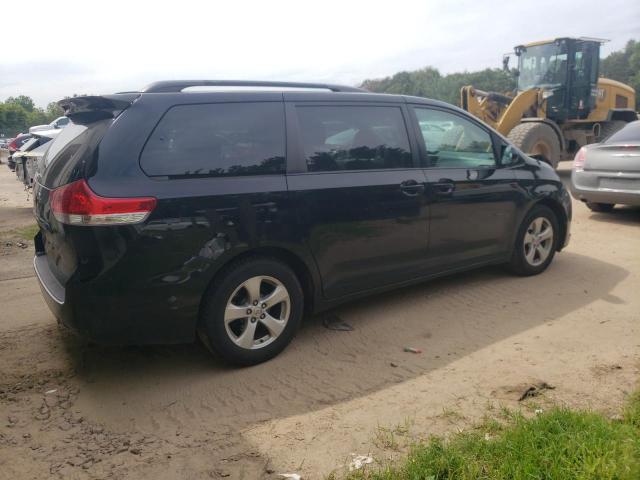 Photo 2 VIN: 5TDKK3DC3DS289435 - TOYOTA SIENNA LE 