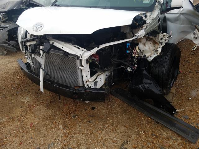 Photo 8 VIN: 5TDKK3DC3DS289595 - TOYOTA SIENNA LE 