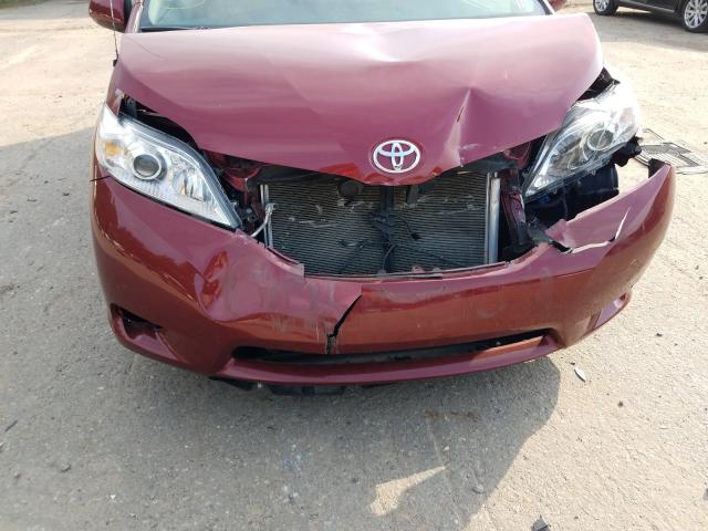 Photo 8 VIN: 5TDKK3DC3DS295655 - TOYOTA SIENNA LE 