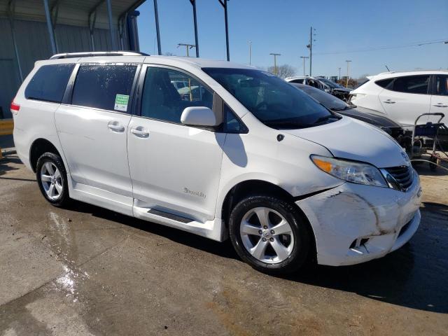 Photo 3 VIN: 5TDKK3DC3DS297082 - TOYOTA SIENNA LE 