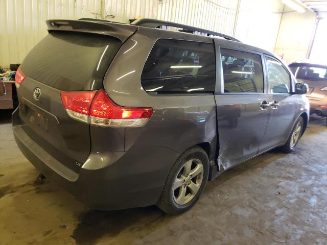 Photo 2 VIN: 5TDKK3DC3DS298149 - TOYOTA SIENNA LE 