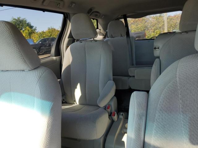 Photo 9 VIN: 5TDKK3DC3DS299415 - TOYOTA SIENNA LE 