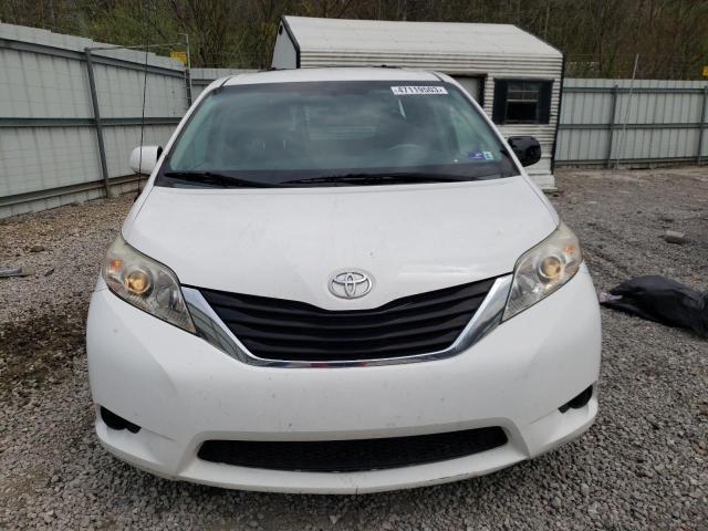 Photo 4 VIN: 5TDKK3DC3DS301101 - TOYOTA SIENNA LE 