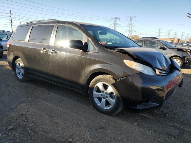 Photo 3 VIN: 5TDKK3DC3DS315421 - TOYOTA SIENNA LE 