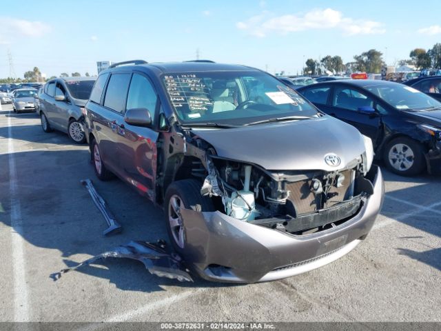 Photo 5 VIN: 5TDKK3DC3DS323874 - TOYOTA SIENNA 