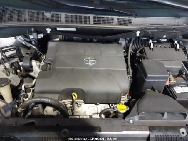 Photo 9 VIN: 5TDKK3DC3DS324684 - TOYOTA SIENNA 