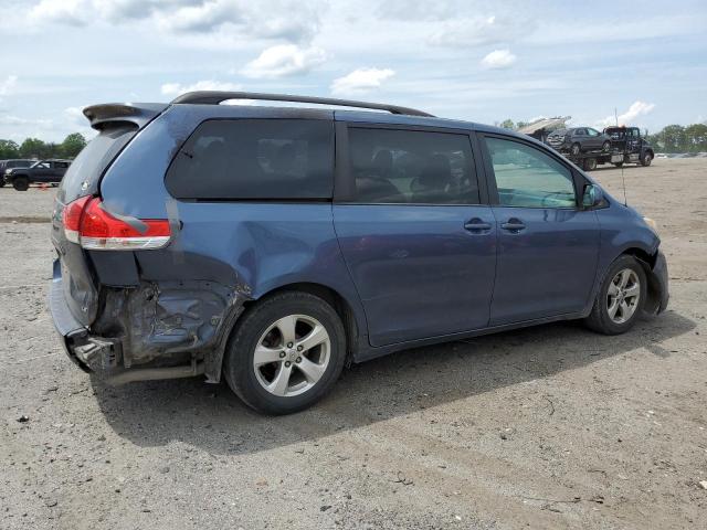 Photo 2 VIN: 5TDKK3DC3DS360374 - TOYOTA SIENNA LE 