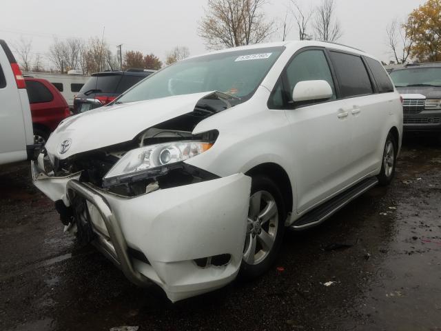 Photo 1 VIN: 5TDKK3DC3DS368250 - TOYOTA SIENNA LE 