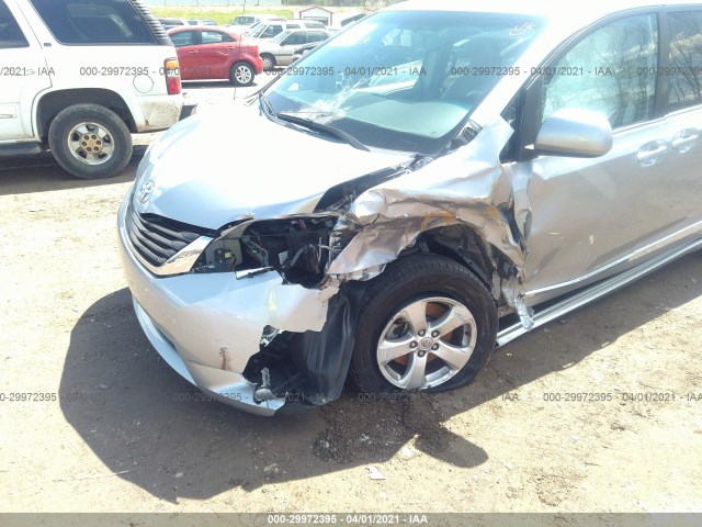 Photo 5 VIN: 5TDKK3DC3DS369706 - TOYOTA SIENNA 