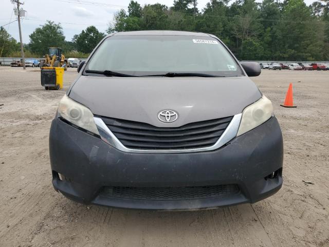 Photo 4 VIN: 5TDKK3DC3DS378325 - TOYOTA SIENNA LE 