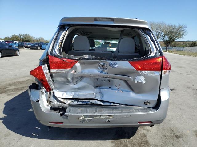 Photo 5 VIN: 5TDKK3DC3DS380530 - TOYOTA SIENNA LE 