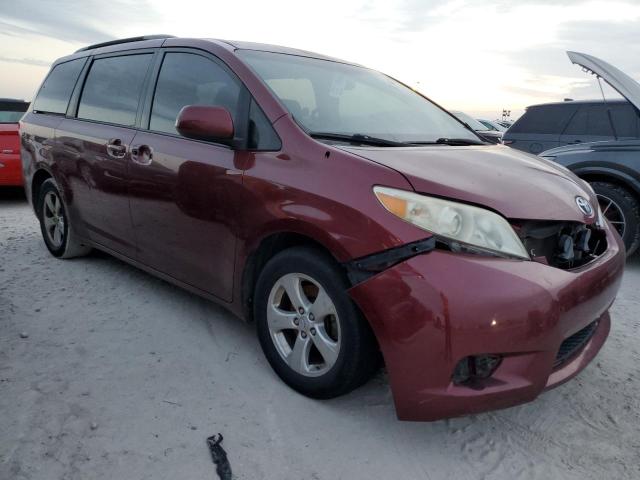 Photo 3 VIN: 5TDKK3DC3DS403899 - TOYOTA SIENNA LE 