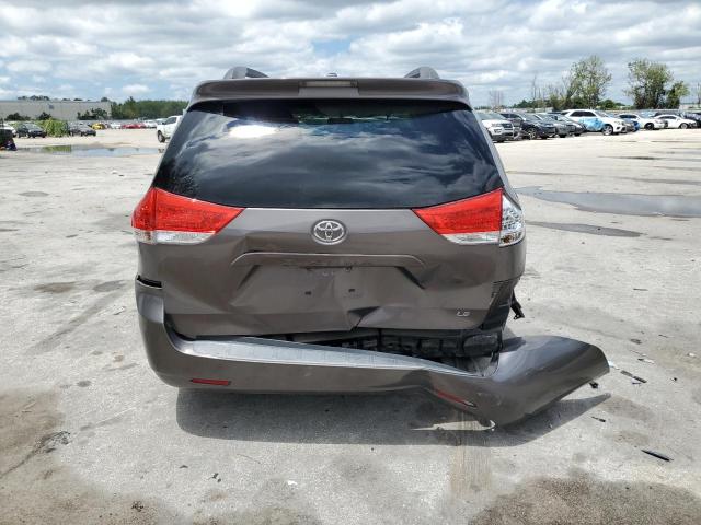 Photo 5 VIN: 5TDKK3DC3DS404390 - TOYOTA SIENNA LE 