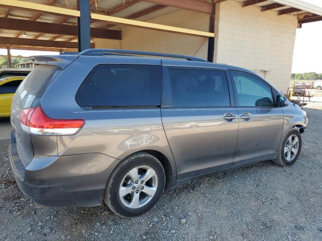 Photo 2 VIN: 5TDKK3DC3ES417478 - TOYOTA SIENNA LE 