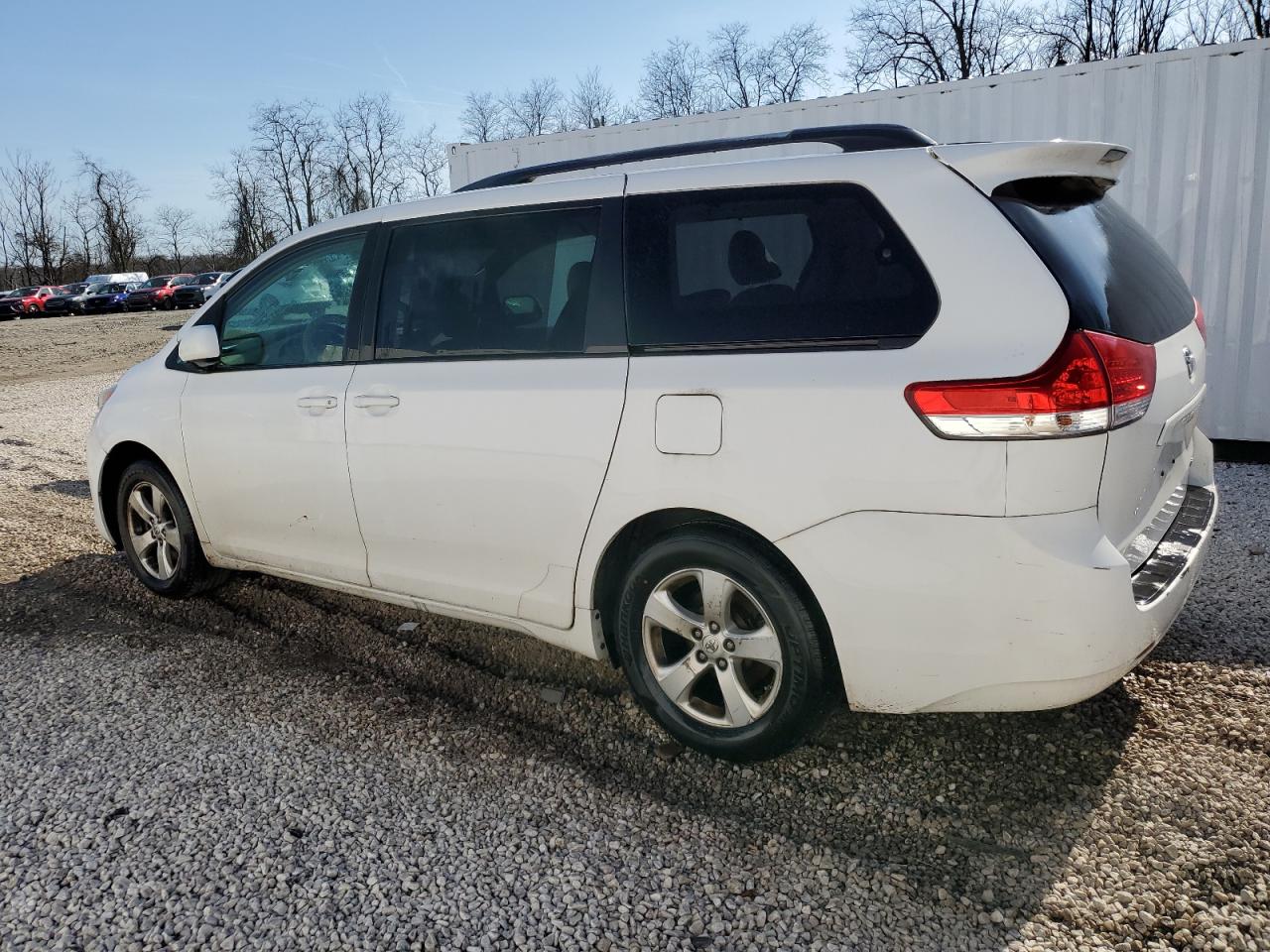 Photo 1 VIN: 5TDKK3DC3ES431056 - TOYOTA SIENNA 